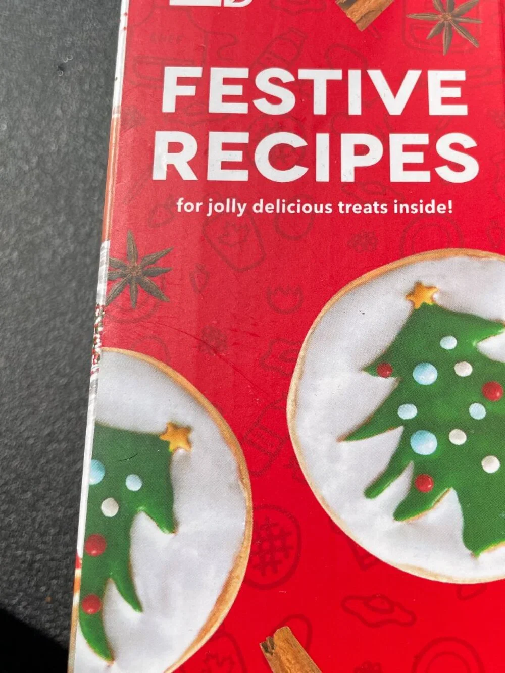 Dash Christmas Tree Mini Nonstick Waffle Maker-NWT